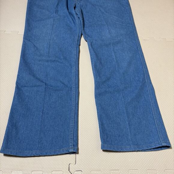 Vintage Levis Men’s Action Jeans 42x30 Made In USA 50/50 Cotton Poly Light Wash - Picture 14 of 15